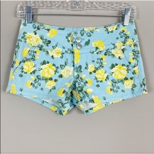 🌿Y2K Delia’s Floral Jean Shorts